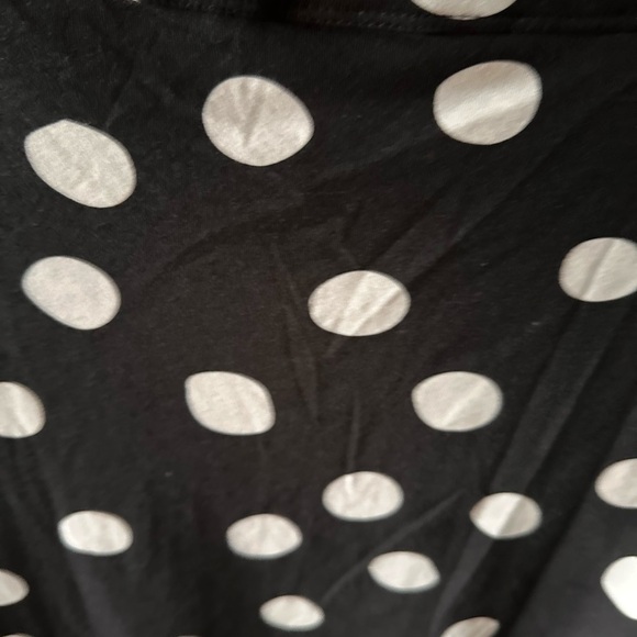 Lularoe small black Gigi top with cream irregular polka dots. NWT.Fitted style. - Picture 4 of 11